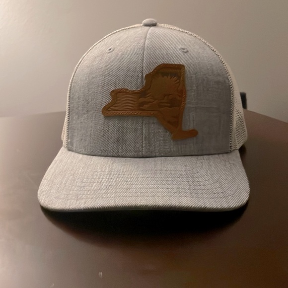 New York Local Crowns Statement Trucker Snapback Adjustable Hat - Black/White - Picture 1 of 5